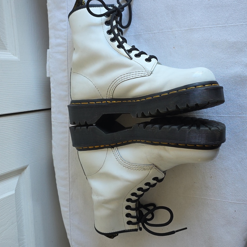Dr. Martens White Boots with Black Soles Womens Size 7,  Mens Size 6 - Picture 11 of 17